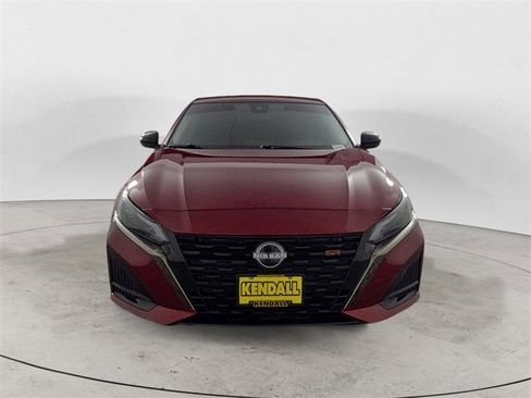 Used 2024 Nissan Altima 2.5 SR image 8