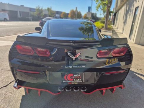 Used 2014 Chevrolet Corvette Stingray Coupe image 18