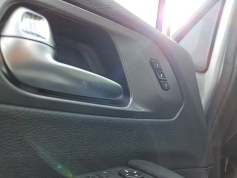 New 2026 Chrysler Pacifica Select image 23