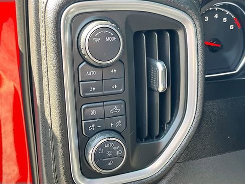 Used 2021 Chevrolet Silverado 1500 LT Trail Boss w/ Convenience Package II AWD/4WD image 10