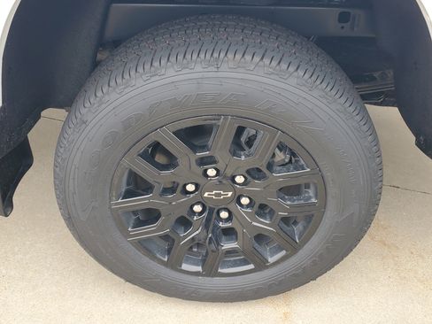 New 2026 Chevrolet Colorado W/T w/ WT Custom Package AWD/4WD image 27