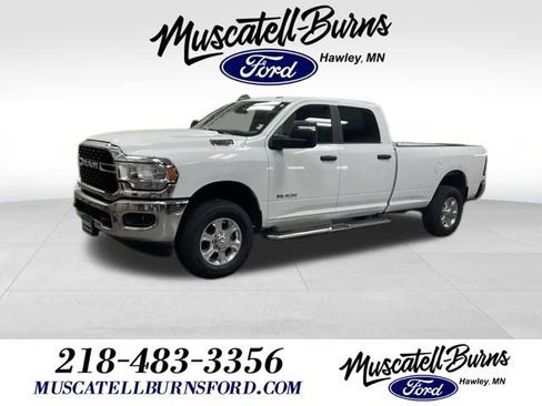 Used 2024 RAM 2500 Big Horn AWD/4WD image 1