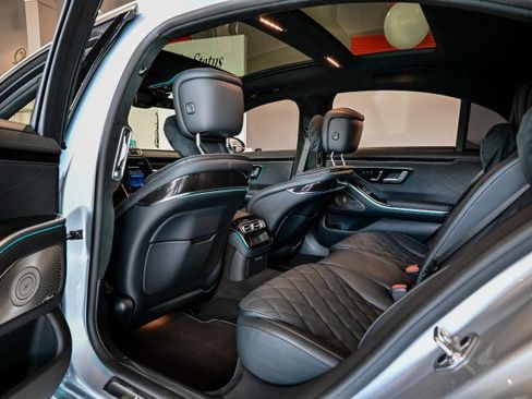 Used 2023 Mercedes-Benz S 580 4MATIC Sedan image 18