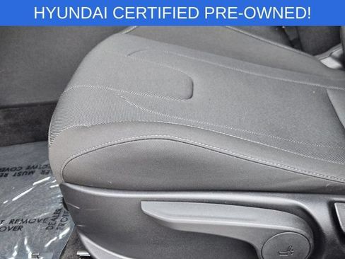 Certified 2025 Hyundai Elantra SE FWD image 25