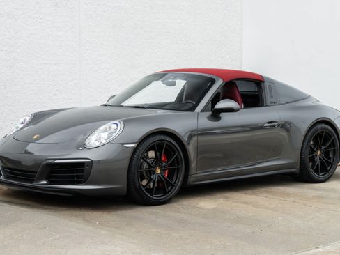 Used 2017 Porsche 911 Targa 4S AWD/4WD image 9