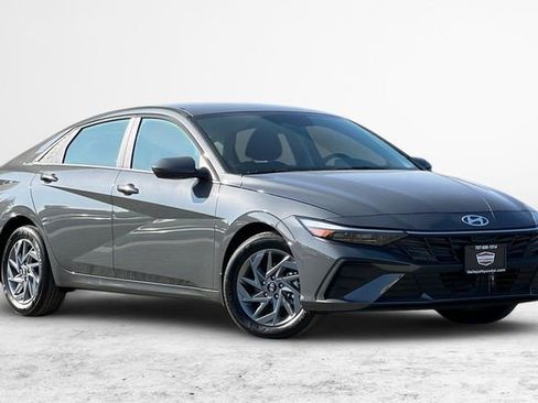 New 2026 Hyundai Elantra Blue image 2