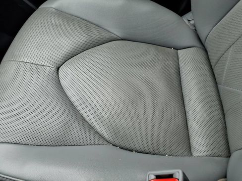 Used 2022 Toyota Highlander Platinum FWD image 25