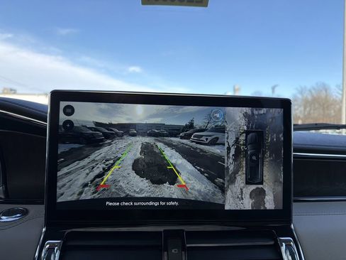 Certified 2022 Lincoln Navigator L Reserve image 26