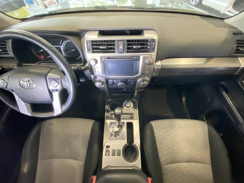 Used 2017 Toyota 4Runner SR5 AWD/4WD image 23