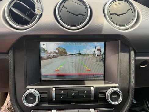Used 2018 Ford Mustang GT Premium w/ Equipment Group 401A RWD image 18
