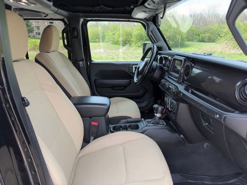 Used 2020 Jeep Wrangler Unlimited Sport AWD/4WD image 22