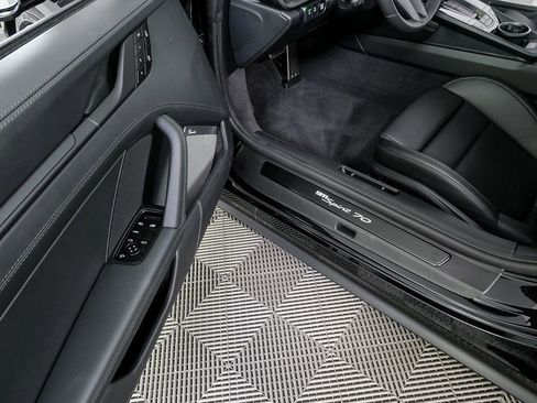 New 2026 Porsche 911 GTS image 8