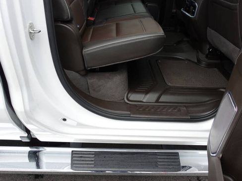Used 2022 GMC Sierra 1500 Denali AWD/4WD image 34