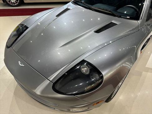 Used 2004 Aston Martin Vanquish RWD image 17