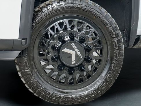 New 2026 GMC Sierra 3500 Denali Ultimate image 2