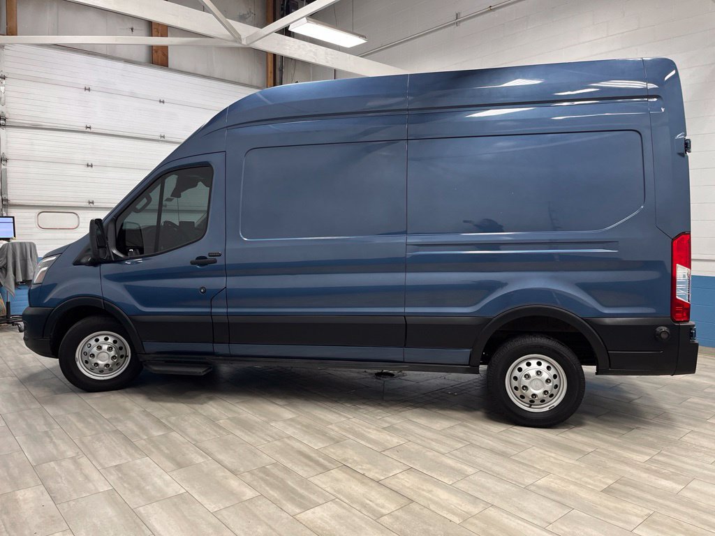 Used 2023 Ford Transit 250 148 High Roof AWD w/ Exterior Upgrade Package image 4