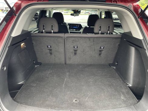 Used 2025 Chevrolet TrailBlazer LT w/ LT Cold Weather Package AWD/4WD image 5