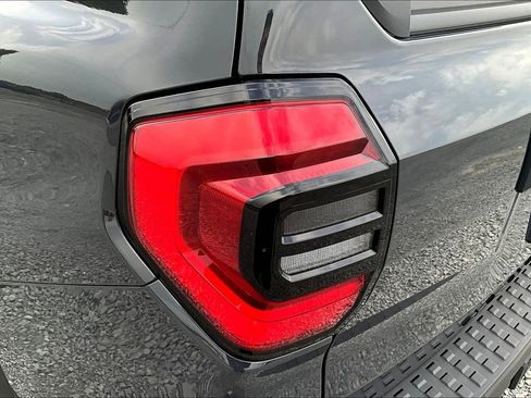 Used 2025 Toyota 4Runner TRD Off-Road Premium AWD/4WD image 24