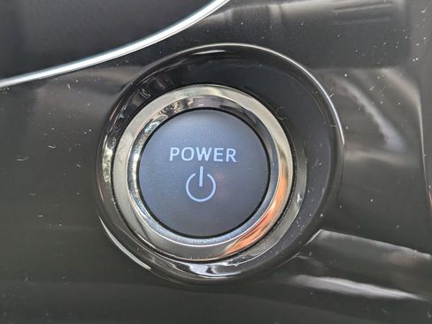 Used 2021 Toyota Prius Prime LE FWD image 25