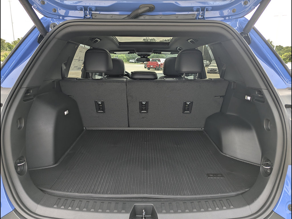 New 2026 GMC Terrain Elevation w/ Elevation Premium Package AWD/4WD image 14