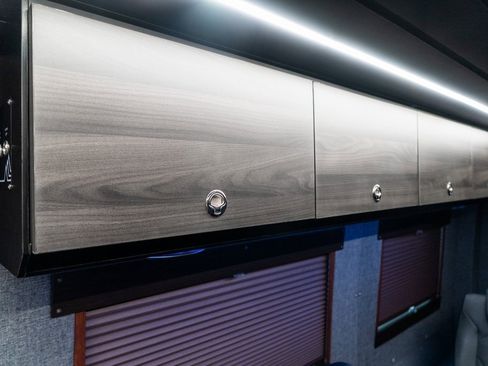 Used 2022 Mercedes-Benz Sprinter 2500 image 35