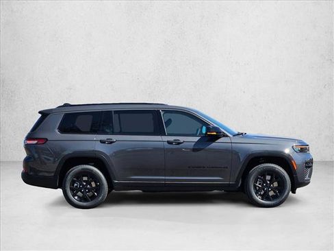 New 2026 Jeep Grand Cherokee L 4WD image 5