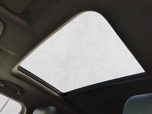 Used 2024 Chevrolet TrailBlazer RS w/ Convenience Package image 15