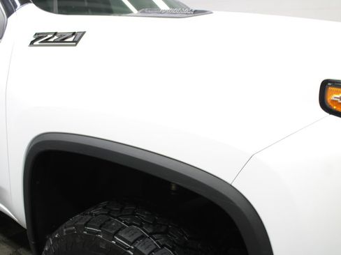 Used 2024 Chevrolet Silverado 2500 LT w/ Z71 Sport Edition AWD/4WD image 43