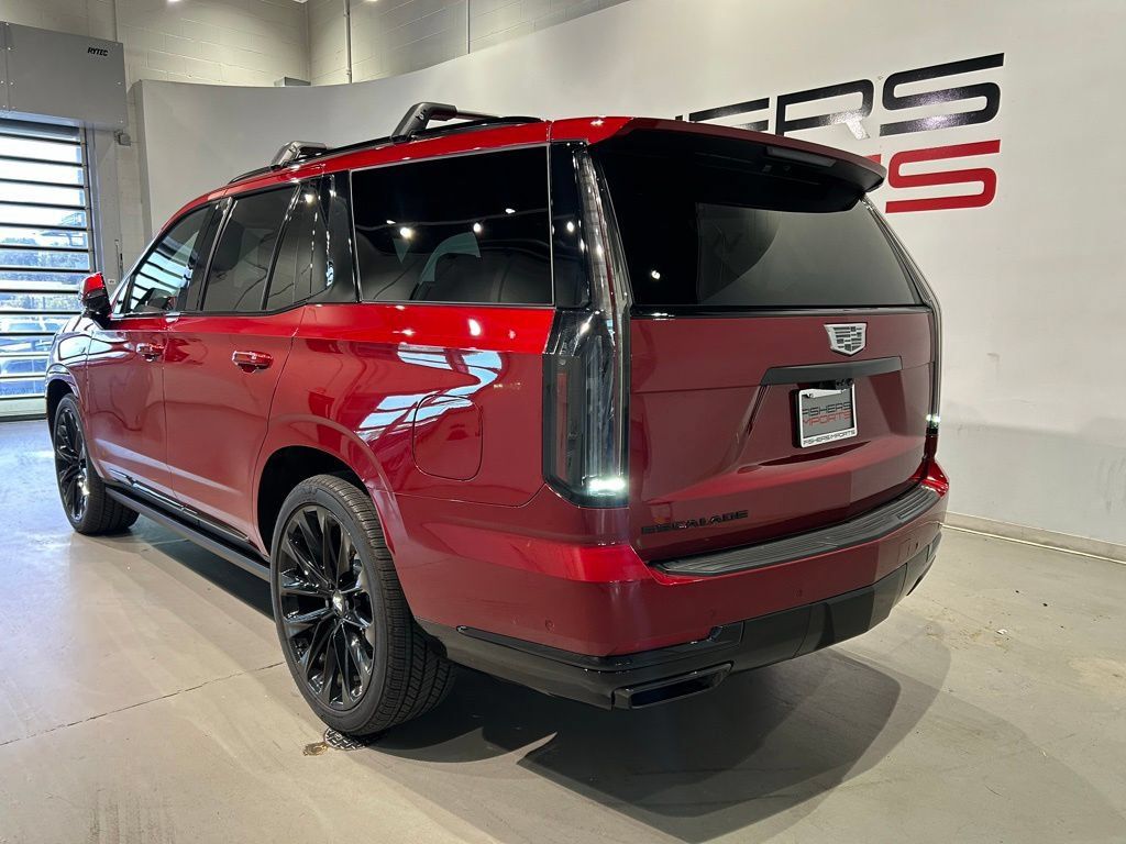 Used 2026 Cadillac Escalade Platinum Sport w/ LPO, ONYX Package AWD/4WD image 5