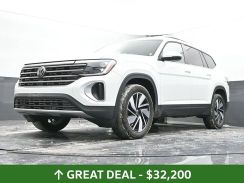 Used 2025 Volkswagen Atlas SE image 44