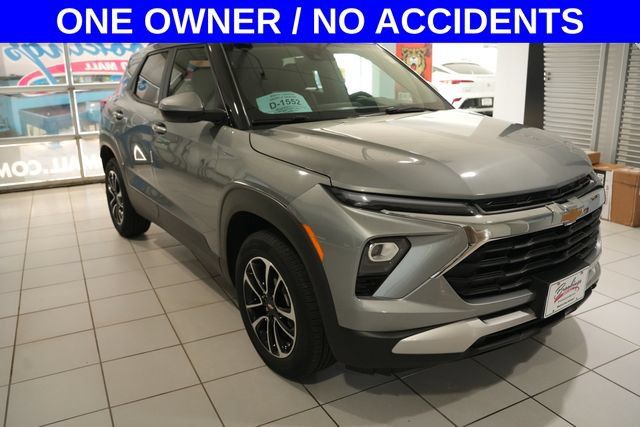 Used 2025 Chevrolet TrailBlazer LT w/ Driver Confidence Package AWD/4WD image 1