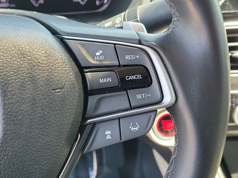 Used 2020 Honda Accord Touring image 30