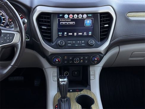 Used 2019 GMC Acadia Denali image 17