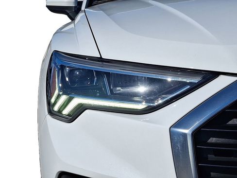 Used 2022 Audi Q3 2.0T Premium Plus w/ Premium Plus Package image 10