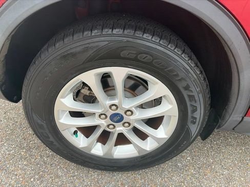 Certified 2020 Ford Escape SE FWD image 9