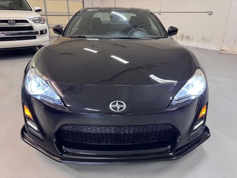 Used 2013 Scion FR-S RWD image 8