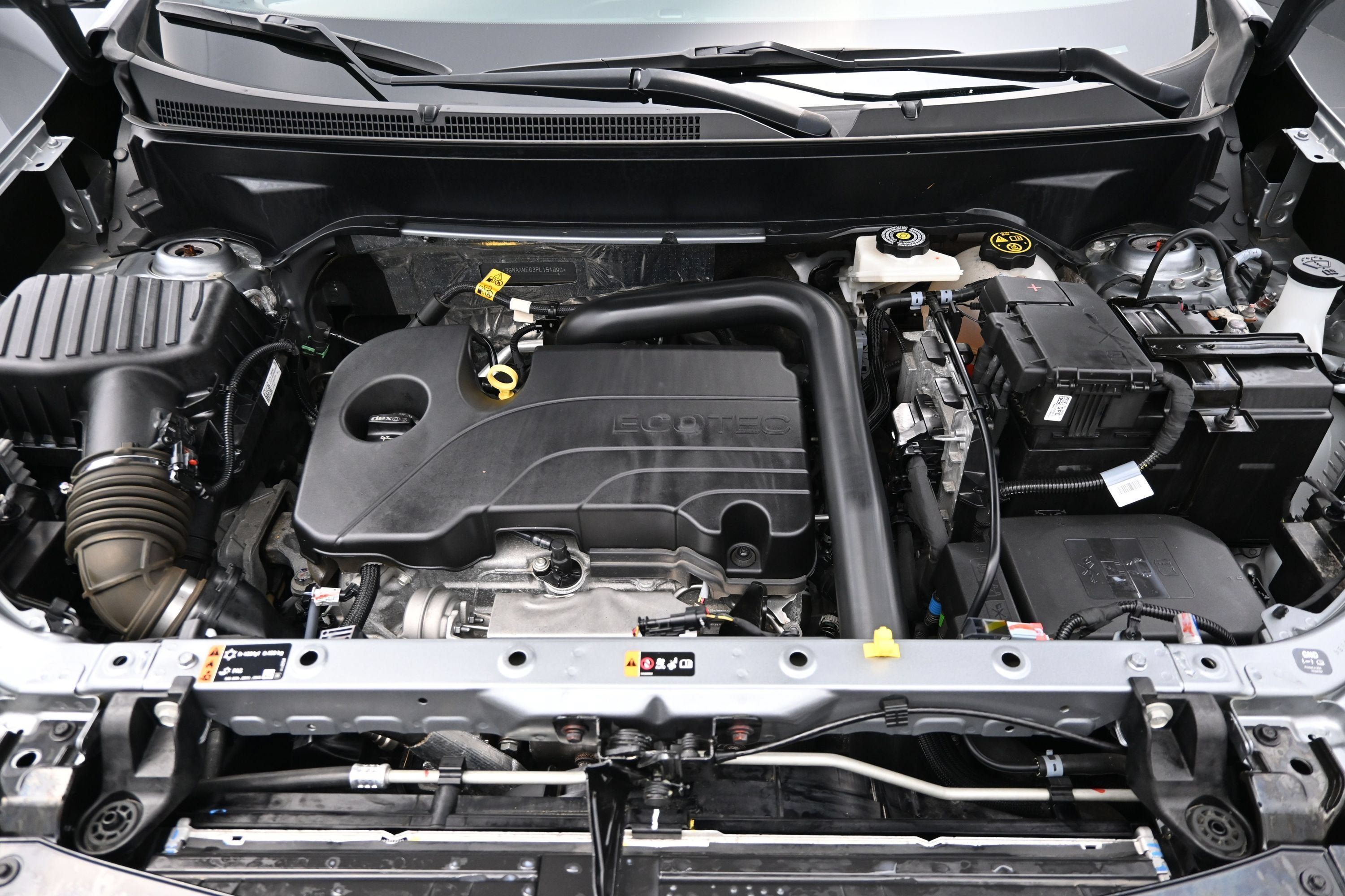 Certified 2023 Chevrolet Equinox RS FWD image 34