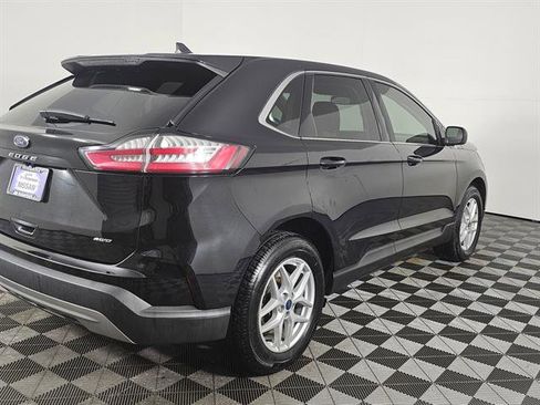 Used 2022 Ford Edge SEL image 4