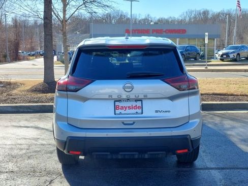 Used 2024 Nissan Rogue SV image 19