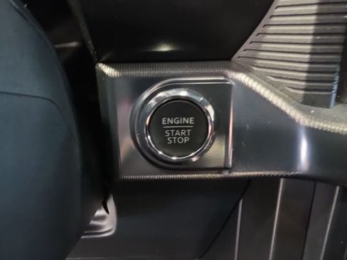 Used 2025 Ford F150 Lariat w/ Equipment Group 502A High AWD/4WD image 28