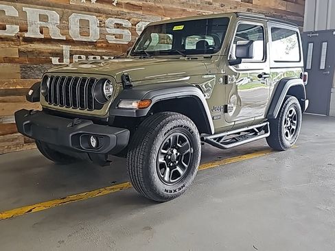 Used 2025 Jeep Wrangler Sport image 2