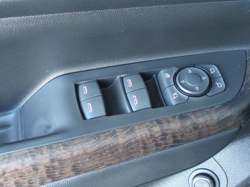 Used 2023 GMC Acadia Denali w/ Denali Ultimate Package AWD/4WD image 11
