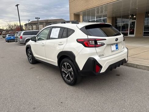 Used 2024 Subaru Crosstrek 2.0i Premium image 2