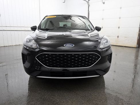 Used 2020 Ford Escape SE image 23