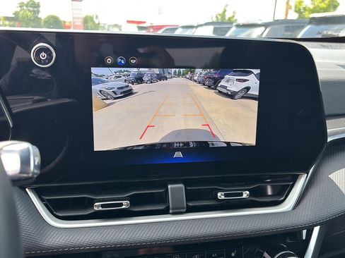 Used 2026 Chevrolet Equinox LT FWD image 12