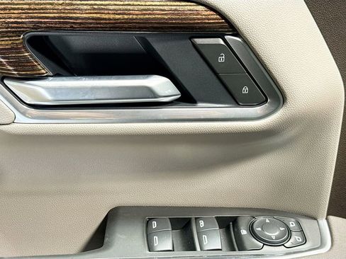 New 2026 GMC Sierra 1500 SLE w/ Preferred Package image 18