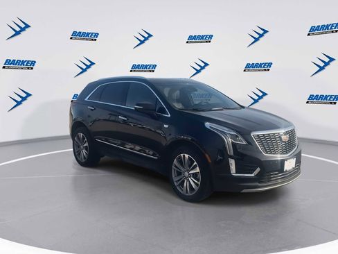 Certified 2025 Cadillac XT5 Premium Luxury image 2