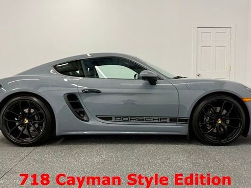 Used 2024 Porsche 718 Cayman image 2