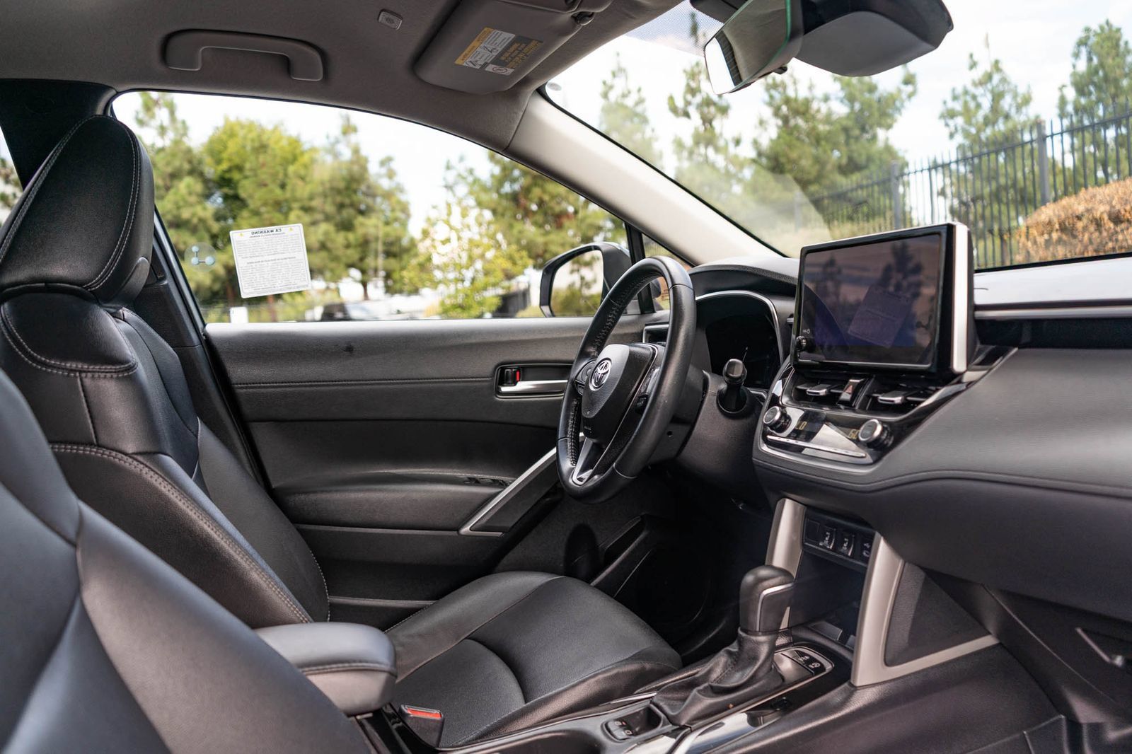 Certified 2025 Toyota Corolla Cross XLE FWD image 21
