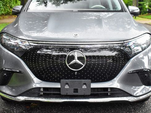 Used 2023 Mercedes-Benz EQS 450+ SUV image 32